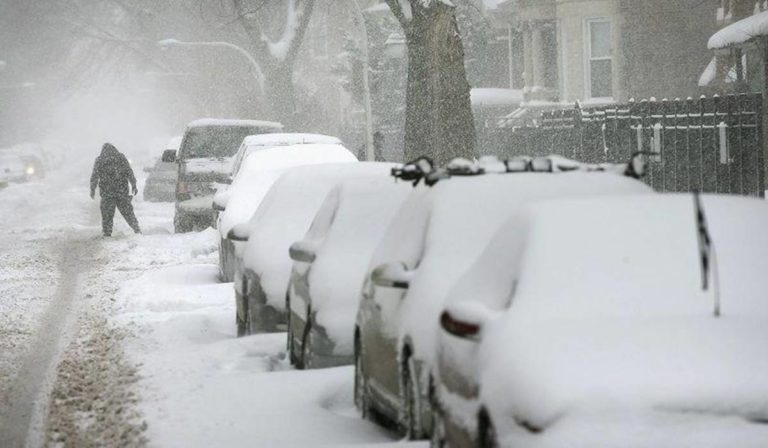 Tempestade de neve atinge EUA e deixa ao menos 3 mortos