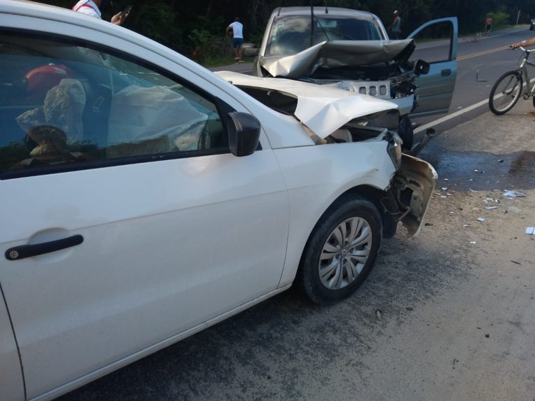 Acidente envolvendo 03 carros na Orla Norte deixa trânsito lento em Porto Seguro