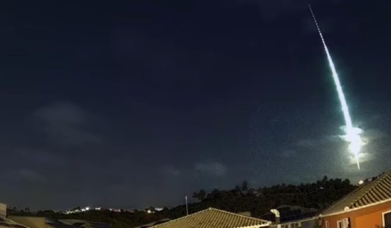 Meteoro é visto em Porto Seguro e mais 7 cidades da Bahia; SE e MG também registraram o fenômeno