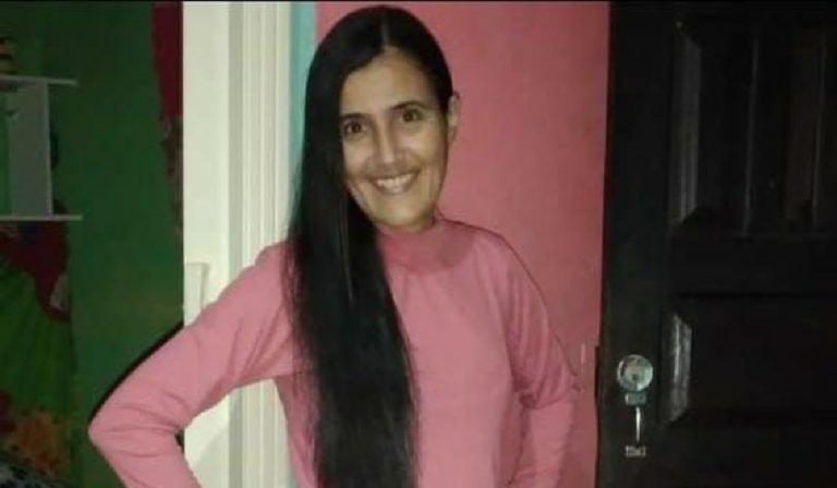 Mulher morre após ser atingida por bala perdida dentro de casa em Ilhéus