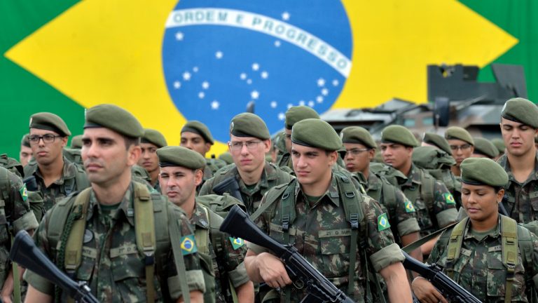 Exército abre seleção com salário inicial de R$ 8,4 mil na Bahia